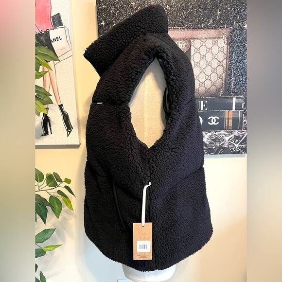 NWT BearPaw Womens Black Sherpa Faux Leather Full Zip Cozy Shearling Vest Sz XL - Picture 5 of 9